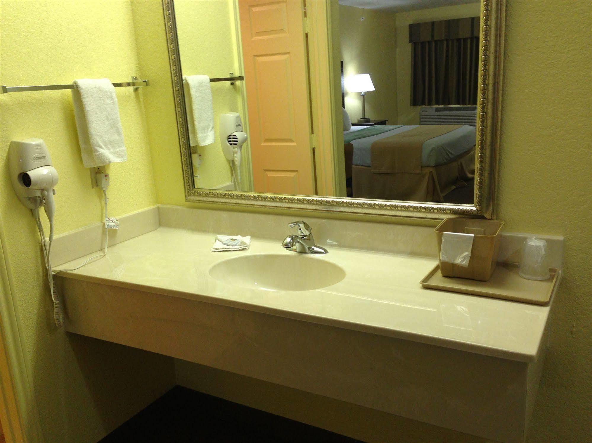 Scottish Inns Fort Worth Esterno foto